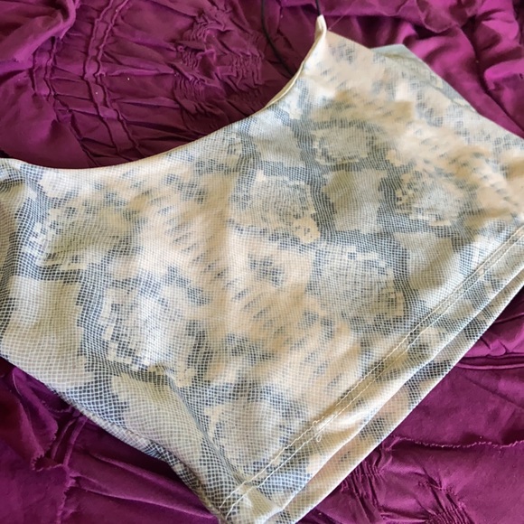 Snake skin top - Picture 3 of 5
